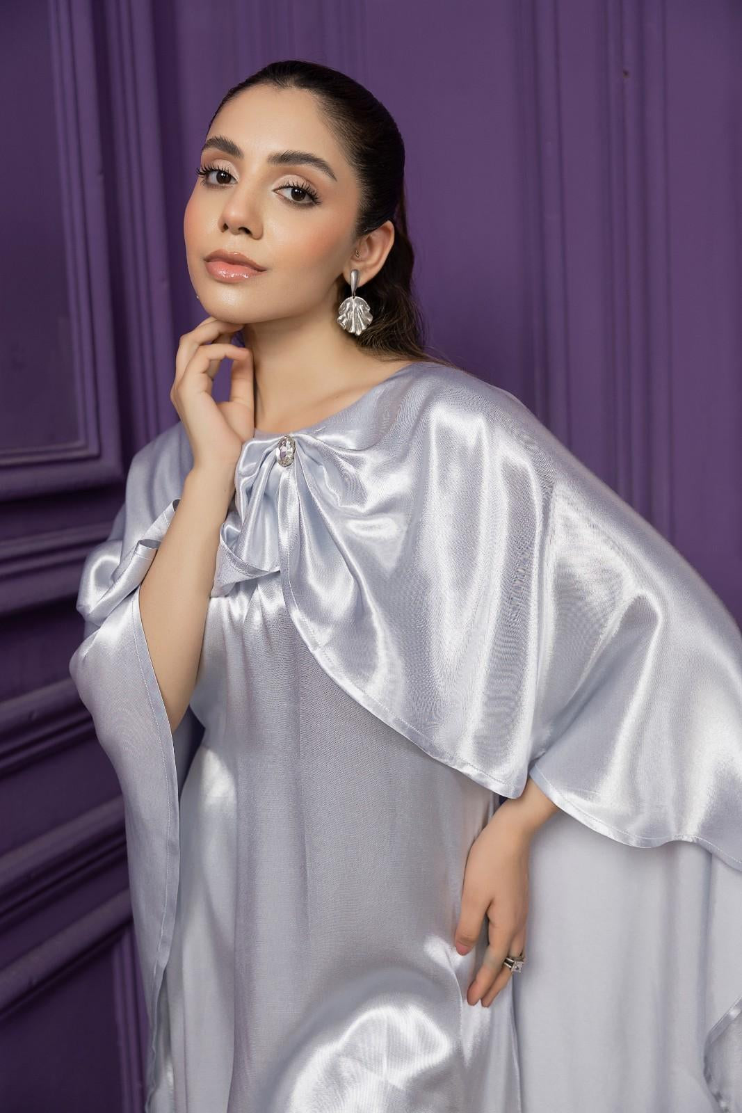 Icy Lumina Flow Abaya