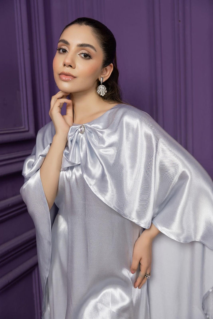 Icy Lumina Flow Abaya