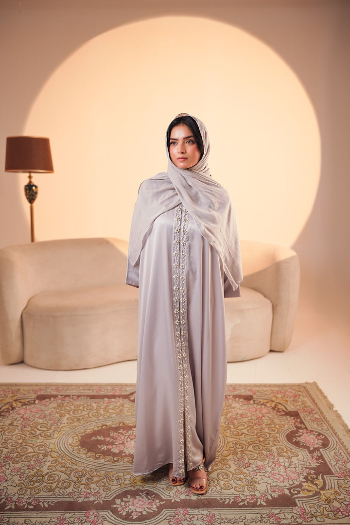 Nooré Abaya